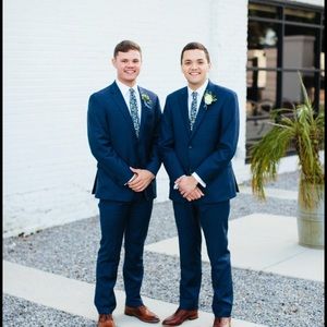 Meet your Posher, Chase